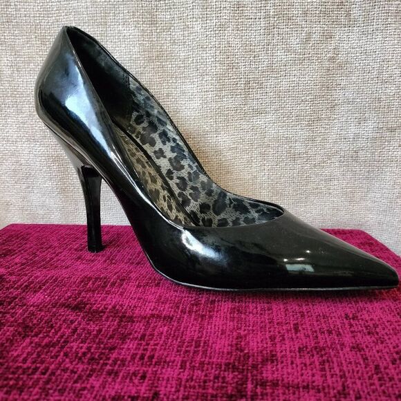 Aldo Black Glossy Patent Leather Pointed Toe Pumps Size 7 - Picture 1 of 7